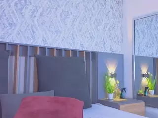 Mia-Oceann's Live Sex Cam Show