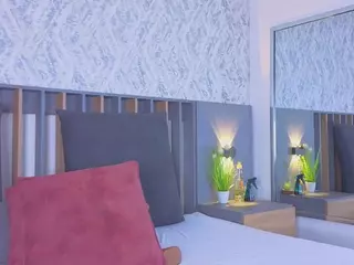 Mia-Oceann's Live Sex Cam Show