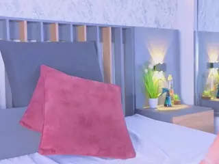 Mia-Oceann's Live Sex Cam Show