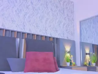 Mia-Oceann's Live Sex Cam Show