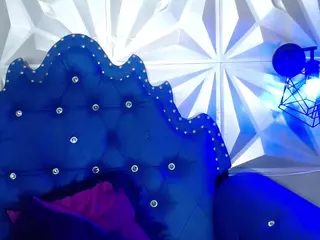 alicurly's Live Sex Cam Show