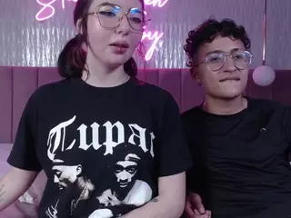 ALICE AND TOM's Live Sex Cam Show
