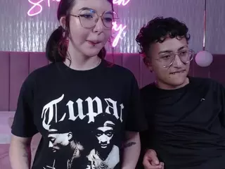 ALICE AND TOM's Live Sex Cam Show