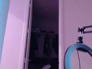 Midnightrose11's Live Sex Cam Show