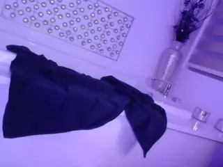 Midnightrose11's Live Sex Cam Show
