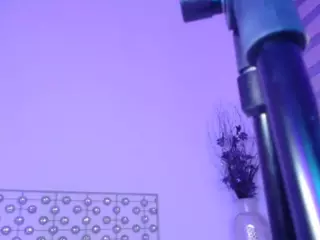Midnightrose11's Live Sex Cam Show