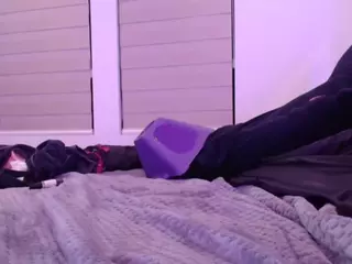 Midnightrose11's Live Sex Cam Show