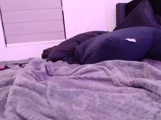 Midnightrose11's Live Sex Cam Show