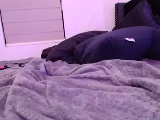 Midnightrose11's Live Sex Cam Show