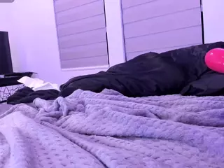Midnightrose11's Live Sex Cam Show