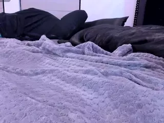 Midnightrose11's Live Sex Cam Show