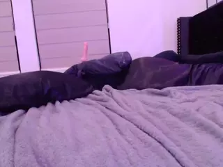 Midnightrose11's Live Sex Cam Show