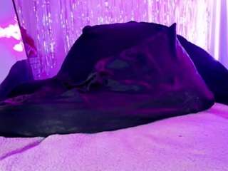 Midnightrose11's Live Sex Cam Show