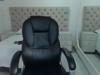 MelannyLuv's Live Sex Cam Show