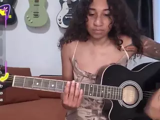 onlystrings's Live Sex Cam Show