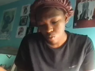 PrincessbabyTee1925's Live Sex Cam Show
