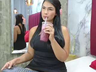 PAULABOTERO's Live Sex Cam Show