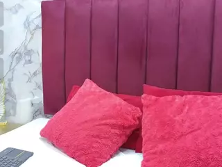 PAULABOTERO's Live Sex Cam Show