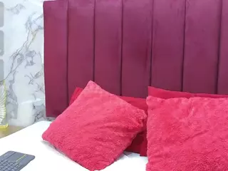 PAULABOTERO's Live Sex Cam Show