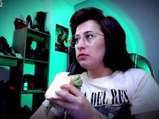 Mistress Scarlett Sen's Live Sex Cam Show