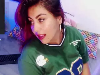 GatuSexBianca's Live Sex Cam Show