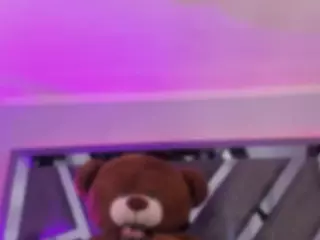 AlliJadid's Live Sex Cam Show