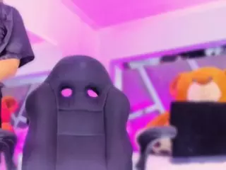 AlliJadid's Live Sex Cam Show