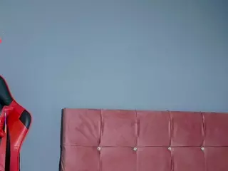 emmely's Live Sex Cam Show