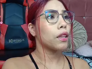 emmely's Live Sex Cam Show