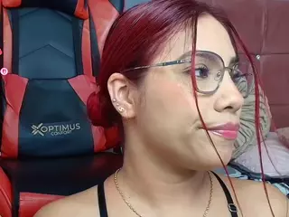 emmely's Live Sex Cam Show