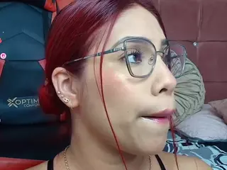 emmely's Live Sex Cam Show