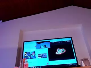 Abby-23's Live Sex Cam Show