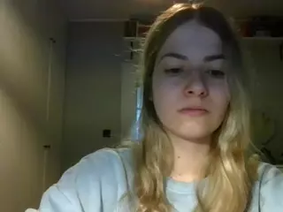 RosieJune's Live Sex Cam Show