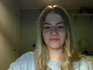RosieJune's Live Sex Cam Show