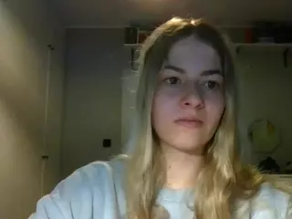 RosieJune's Live Sex Cam Show