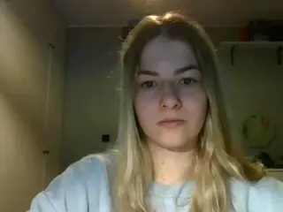 RosieJune's Live Sex Cam Show