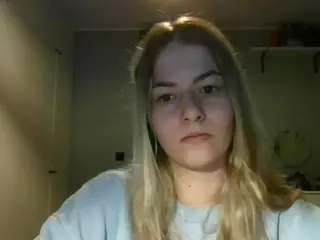 RosieJune's Live Sex Cam Show