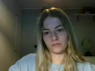 RosieJune's Live Sex Cam Show