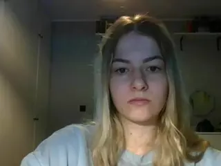 RosieJune's Live Sex Cam Show