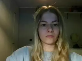 RosieJune's Live Sex Cam Show