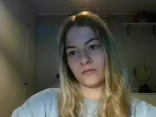 RosieJune's Live Sex Cam Show
