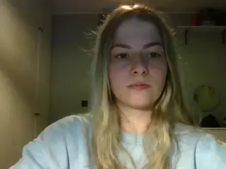 RosieJune's Live Sex Cam Show