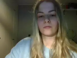 RosieJune's Live Sex Cam Show
