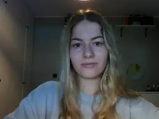 RosieJune's Live Sex Cam Show