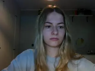 RosieJune's Live Sex Cam Show