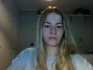 RosieJune's Live Sex Cam Show