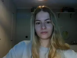 RosieJune's Live Sex Cam Show