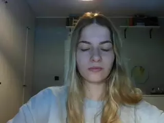 RosieJune's Live Sex Cam Show