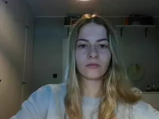 RosieJune's Live Sex Cam Show