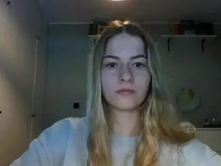 RosieJune's Live Sex Cam Show